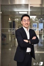 본문 이미지 - 신병하 KAIST 신소재공학과 학과장. /뉴스1