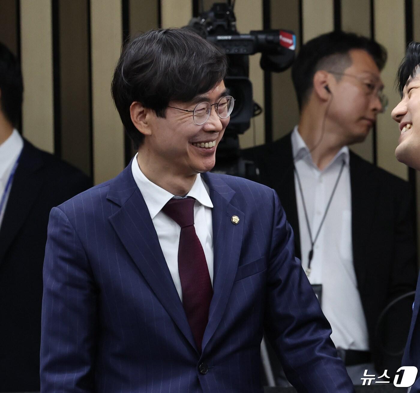 본문 이미지 - 조경태 국민의힘 의원이 지난 4월 29일 서울 여의도 국회에서 열린 제22대 국회의원 당선자총회에 참석하고 있다. 2024.4.29/뉴스1 ⓒ News1 송원영 기자