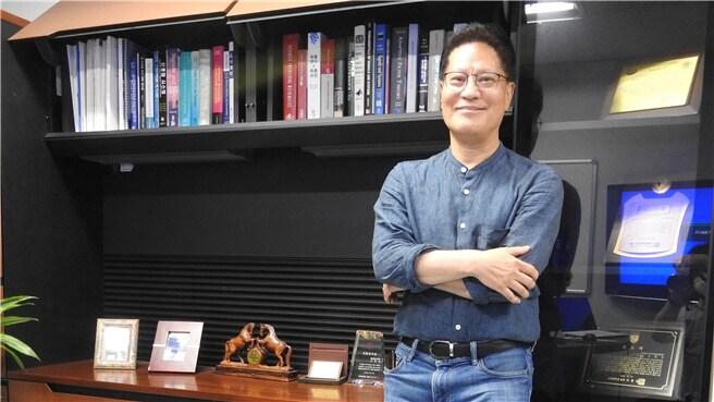 본문 이미지 - IEEE ICASSP 2024 조직위원장, 고려대학교 전기전자공학부 고한석 교수 (출처 : ICASSP 2024 조직위원회)