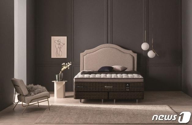 본문 이미지 - 씰리 프리미엄 매트리스 '엑스퀴짓Ⅱ'(씰리침대 제공) 2023.10.26/뉴스1 ⓒ News1 김민석 기자