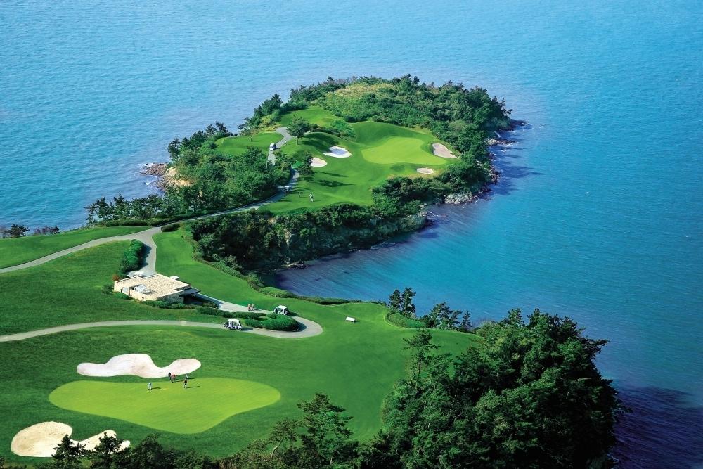 본문 이미지 -  파인비치 시그니처홀 비치코스 6번홀.. (파인비치 골프링크스 제공)