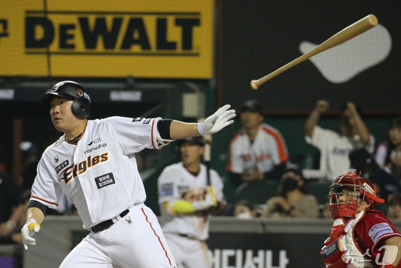 키움 히어로즈 유니폼을 입는 안치홍. /뉴스1 DB ⓒ News1 김기태 기자