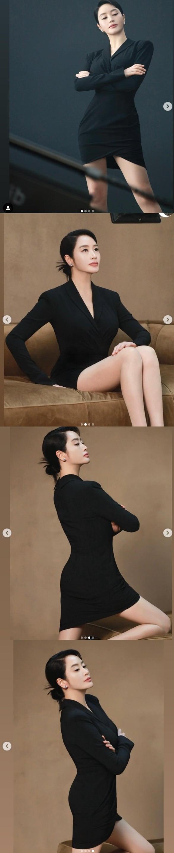 본문 이미지 - 김혜수 인스타그램