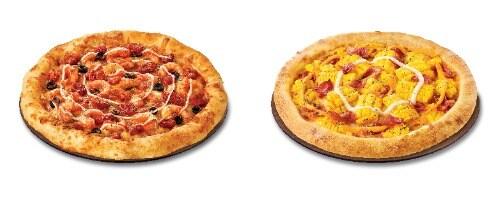 본문 이미지 - 왼쪽부터 '핫치킨N쉬림프피자', '허니통옥수수피자'(맘스터치앤컴퍼니 제공)