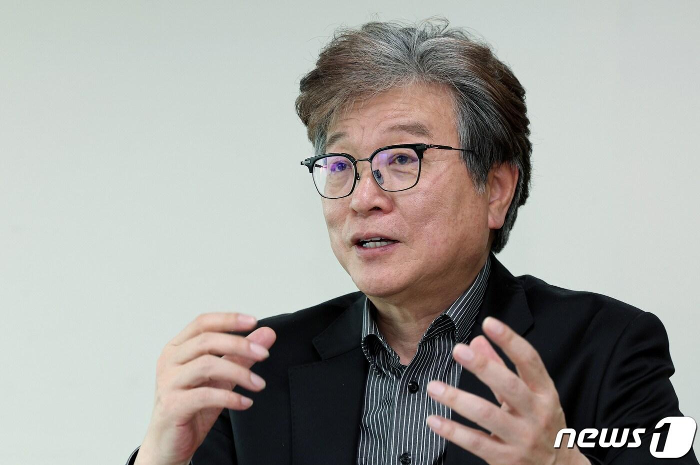 이경돈 서울디자인재단 대표가 4일 서울 종로구 서울디자인재단에서 뉴스1과 인터뷰하고 있다. ⓒ News1 장수영 기자