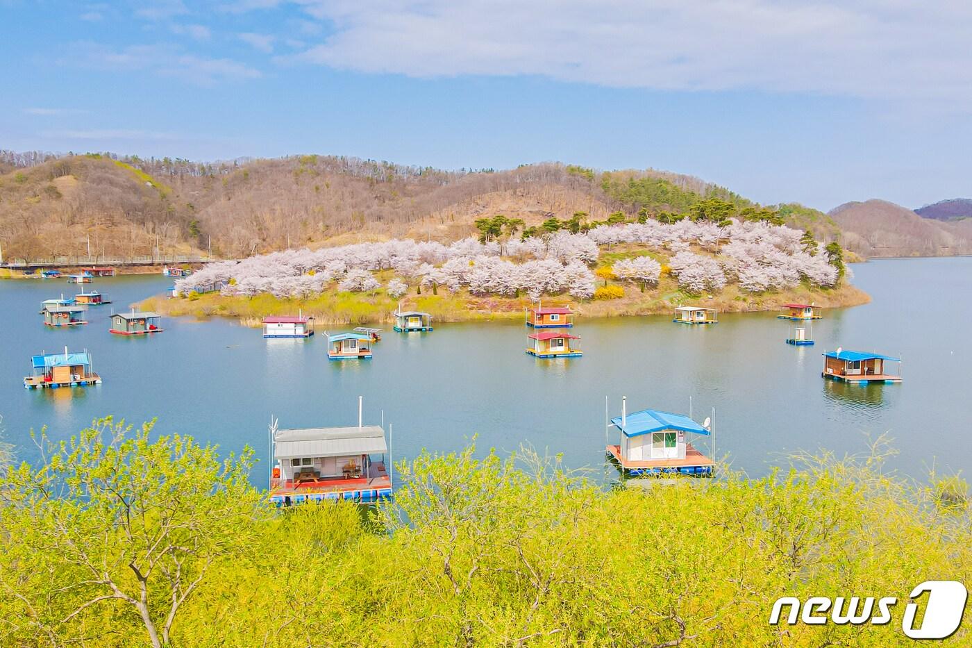 진천 초평호.(진천군 제공)/뉴스1