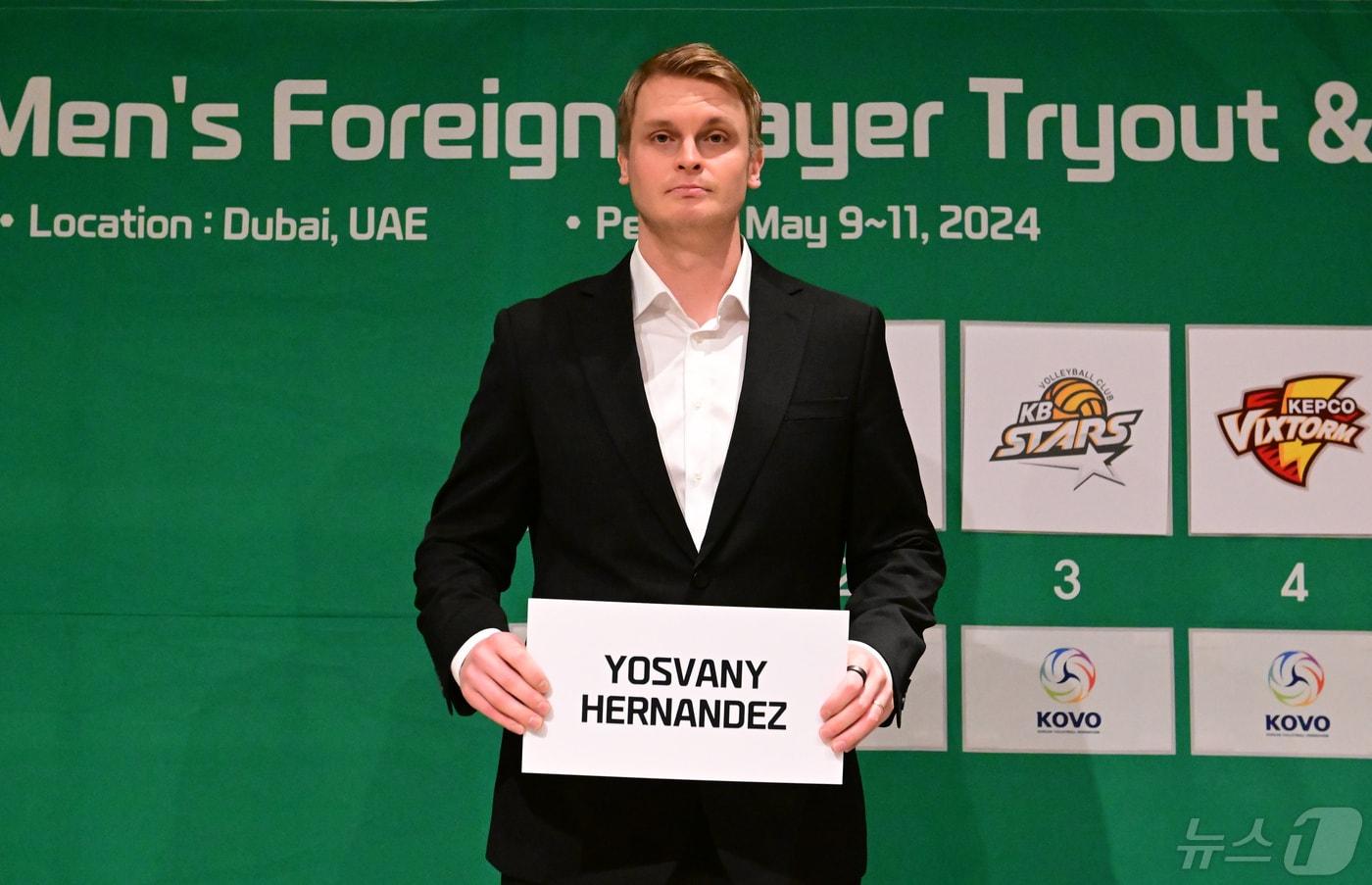 요스바니를 뽑은 토미 틸리카이넨 대한항공 감독 (한국배구연맹 제공)