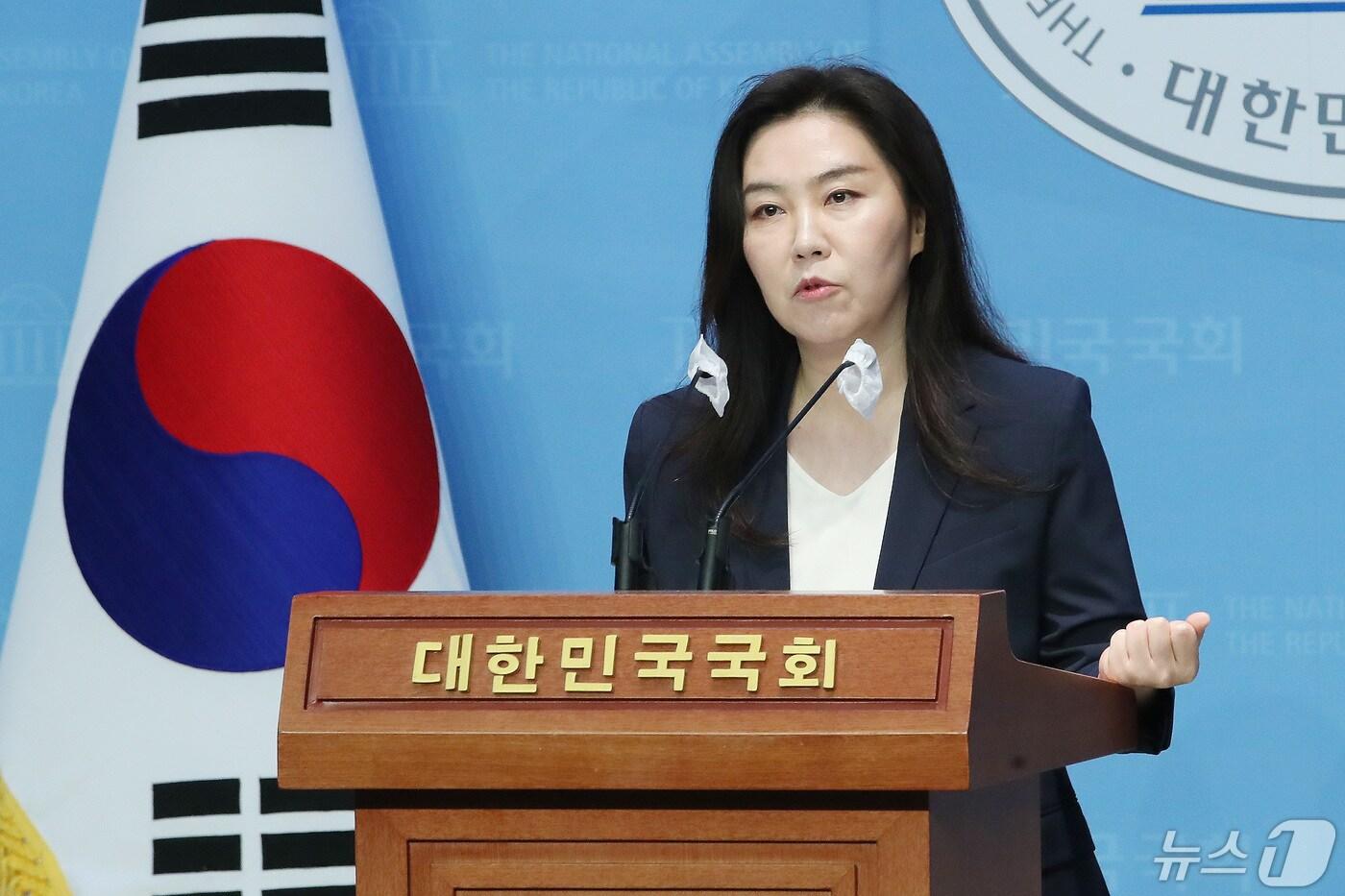 본문 이미지 - 강유정 더불어민주당 원내대변인. 뉴스1 ⓒ News1 임세영 기자