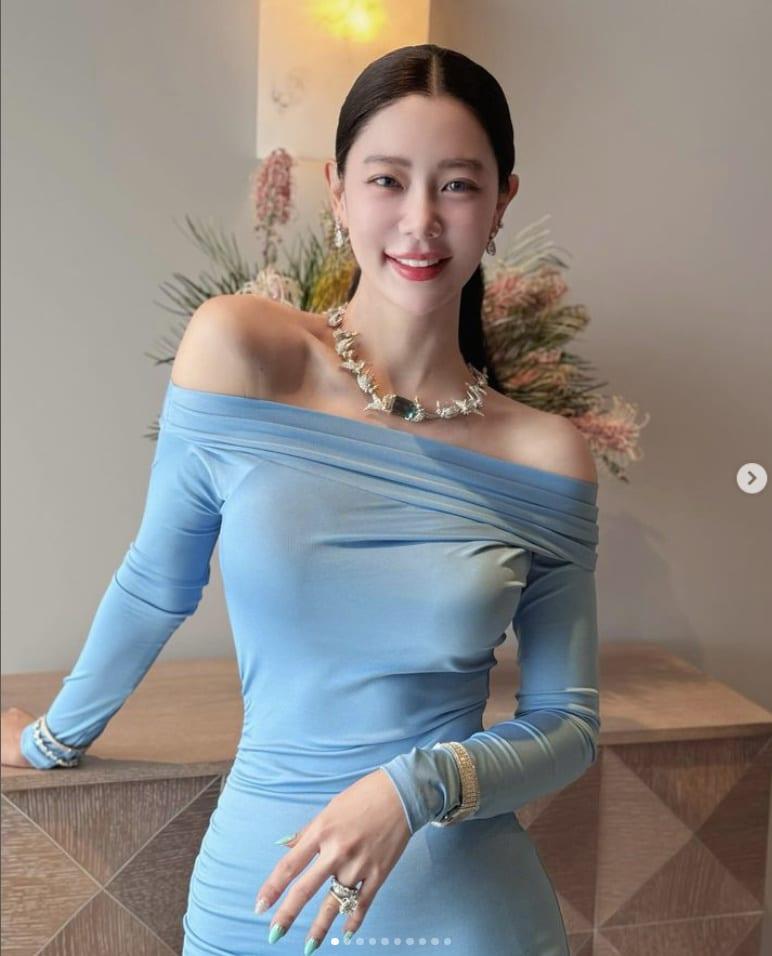 본문 이미지 - 클라라 인스타그램 캡처