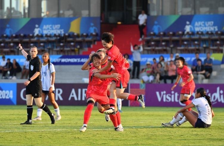 본문 이미지 - 여자 17세 이하 축구대표팀. (대한축구협회 제공)