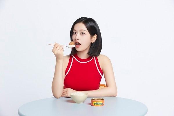 본문 이미지 - 걸그룹 아이브(IVE)의 안유진.(동원F&B 제공)