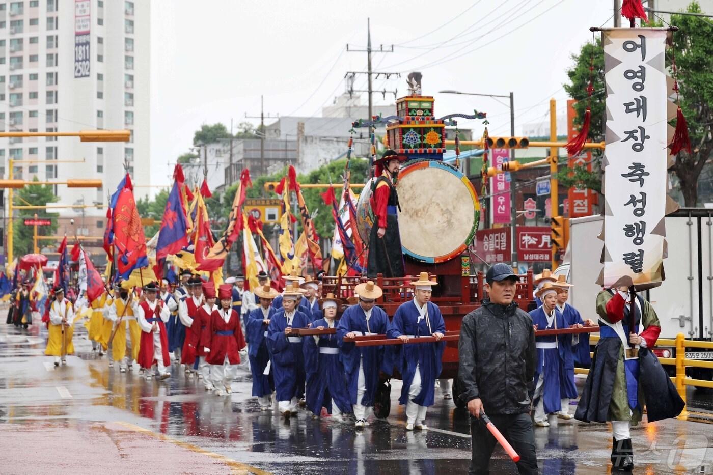 지난 10~12일 인천시 동구 동인천역 북광장에서 제35회 화도진 축제를 진행하고 있는 모습.(인천 동구 제공)2024.5.14/뉴스1