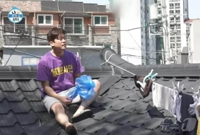 본문 이미지 - MBC '나 혼자 산다'에서 공개된 김대호 아나운서의 서울 홍제동 집.(MBC 제공)