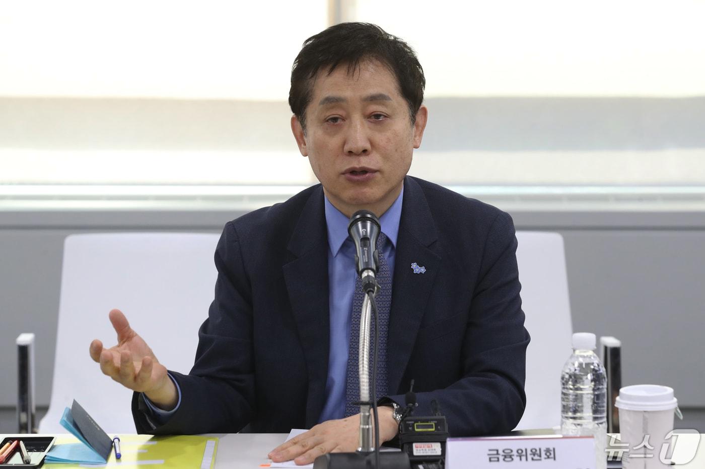 김주현 금융위원장이 16일 오전 서울 마포구 프론트원에서 열린 벤처기업 현장 간담회에서 발언하고 있다. 2024.5.16/뉴스1 ⓒ News1 이광호 기자