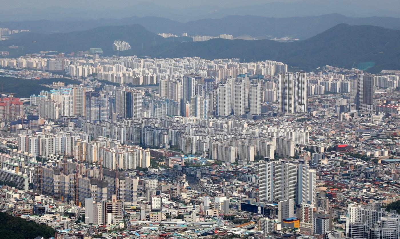본문 이미지 - 대구 아파트 가격이 6개월 연속 하락했다. 사진은 대구 도심 전경.(사진은 기사 내용과 무관함) ⓒ News1 DB