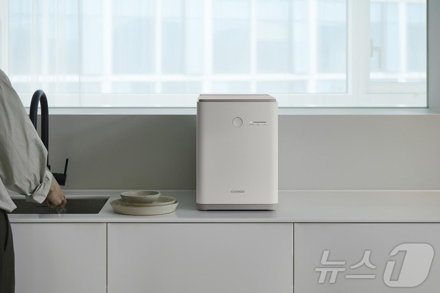 쿠쿠전자 건조분쇄형 음식물처리기 이미지 (쿠쿠 제공)
