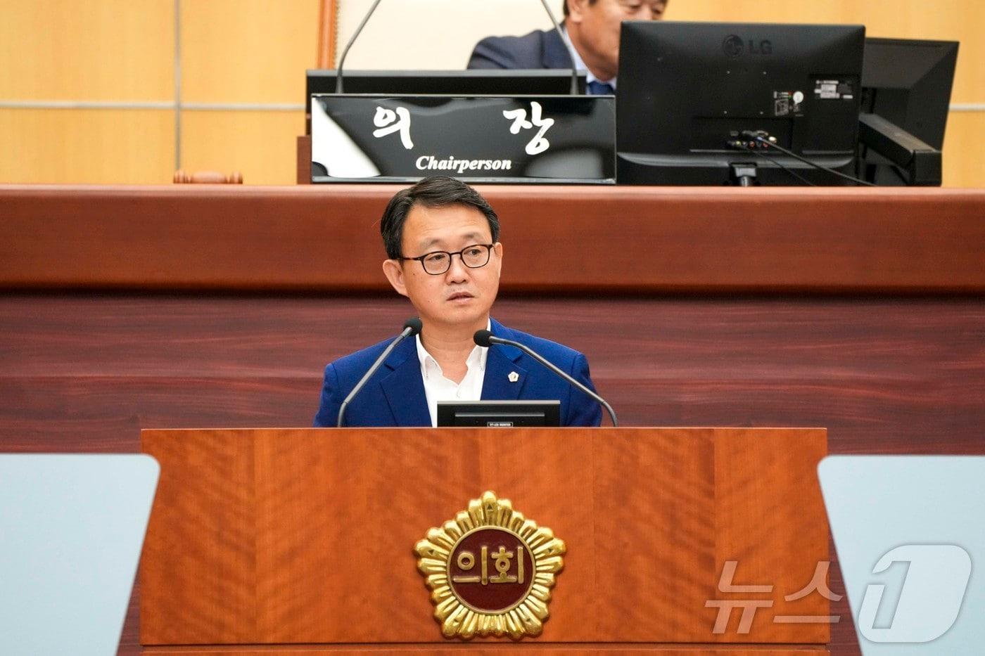 17일 김성수 전북자치도의원이 임시회에서 5분 발언을 하고 있다.(의회제공)2024.5.17/뉴스1