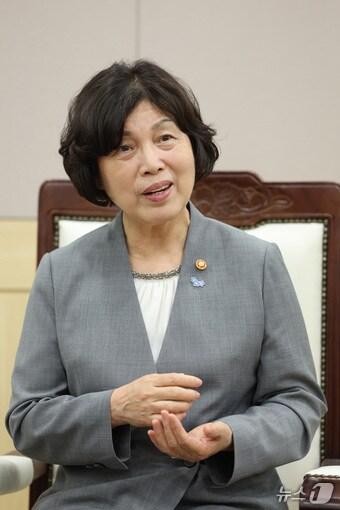 본문 이미지 - 강정애 국가보훈부 장관이 20일 서울 용산구 서울지방보훈청에서 뉴스1과 인터뷰를 하고 있다. 2024.5.20/뉴스1 ⓒ News1 신웅수 기자