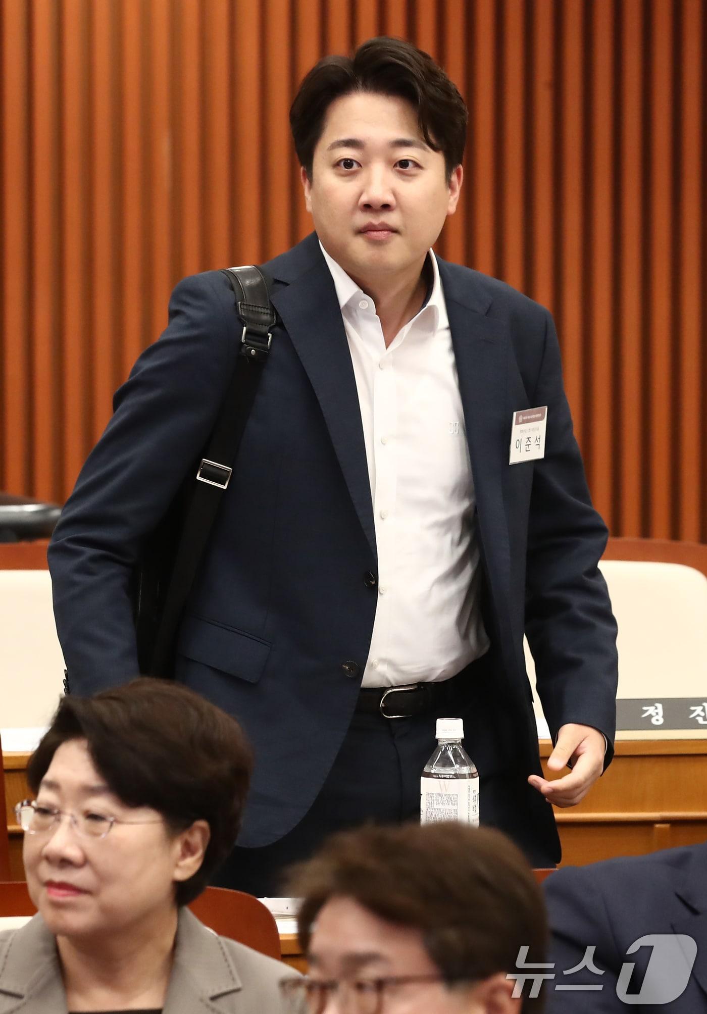 본문 이미지 - 이준석 개혁신당 당선인이 21일 오전 서울 여의도 국회박물관에서 열린 제22대 국회 초선의원 의정연찬회에 참석하고 있다. 2024.5.21/뉴스1 ⓒ News1 이광호 기자