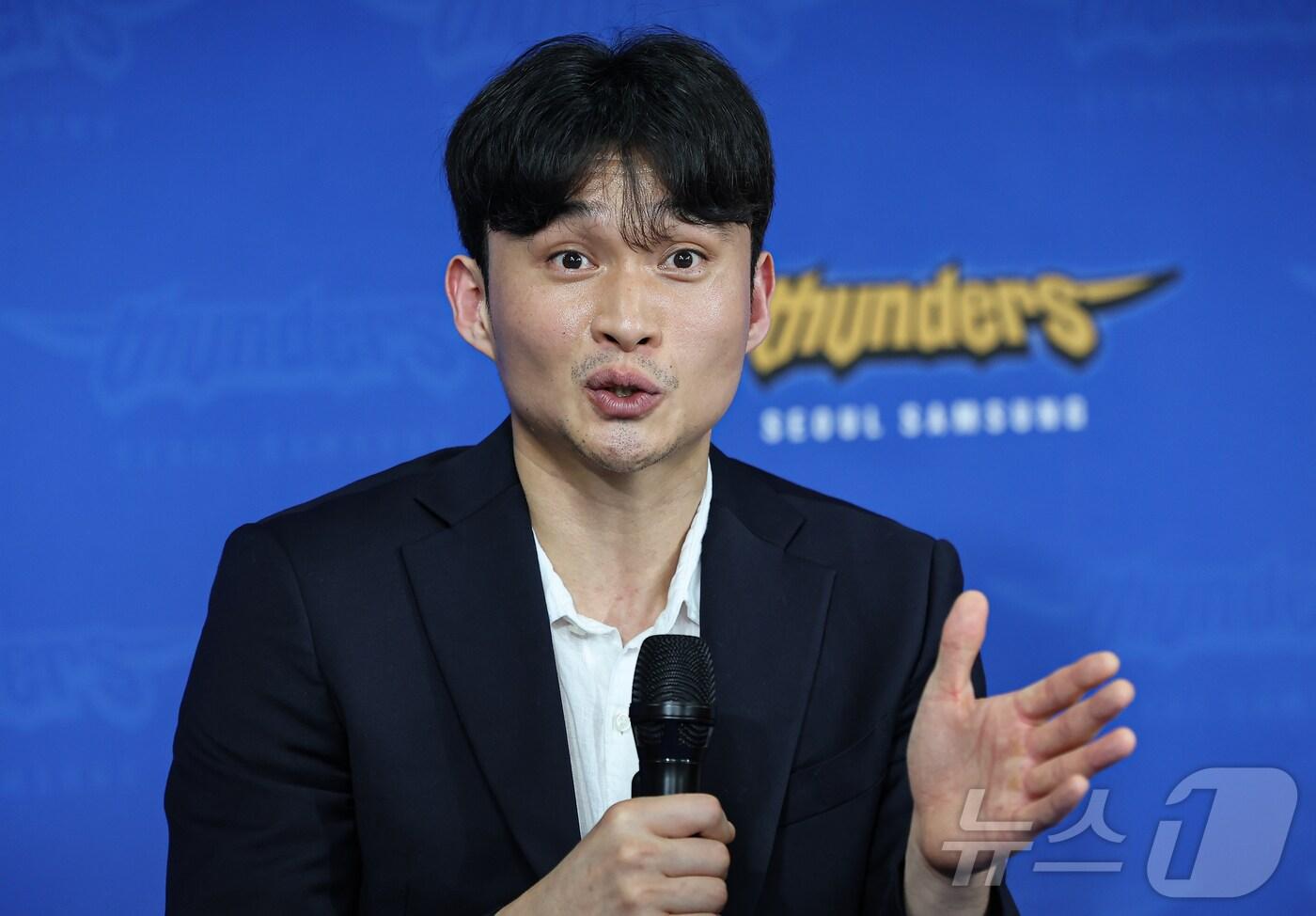 프로농구 이대성이 22일 서울 강남구 KBL센터에서 열린 서울삼성썬더스 입단 기자회견에서 질문에 답하고 있다. 2024.5.22/뉴스1 ⓒ News1 김도우 기자
