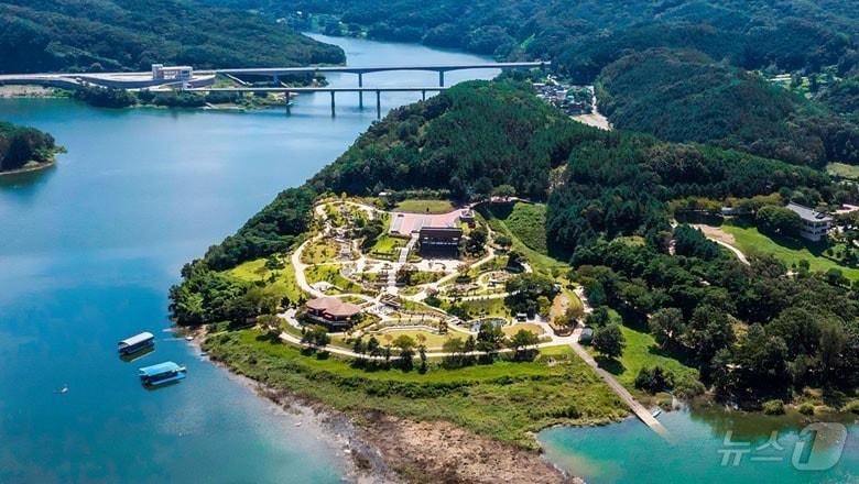 본문 이미지 - 옥천군 장계관광지 일대 모습(옥천군 제공) 