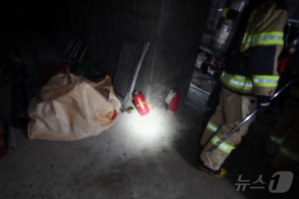본문 이미지 - 계양구 목상동 화재 현장(인천 계양소방서 제공)/뉴스1