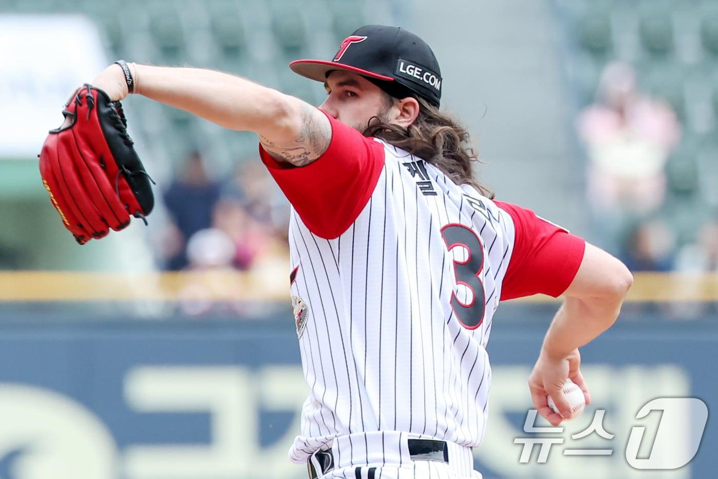 LG 트윈스에서 활약하다 빅리그로 돌아간 케이시 켈리(신시내티 레즈)가 빅리그 복귀 경기에서 세이브를 수확했다. /뉴스1 DB ⓒ News1 민경석 기자