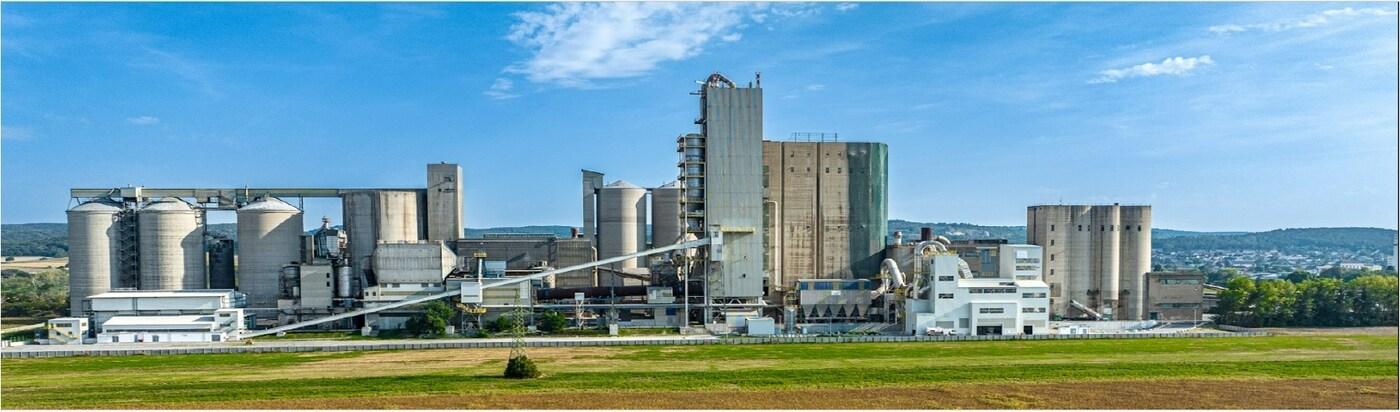 본문 이미지 - 홀심(Holcim) 그룹의 매너스 도프(Manners Dorf) 시멘트 공장(홀심 그룹 제공) 