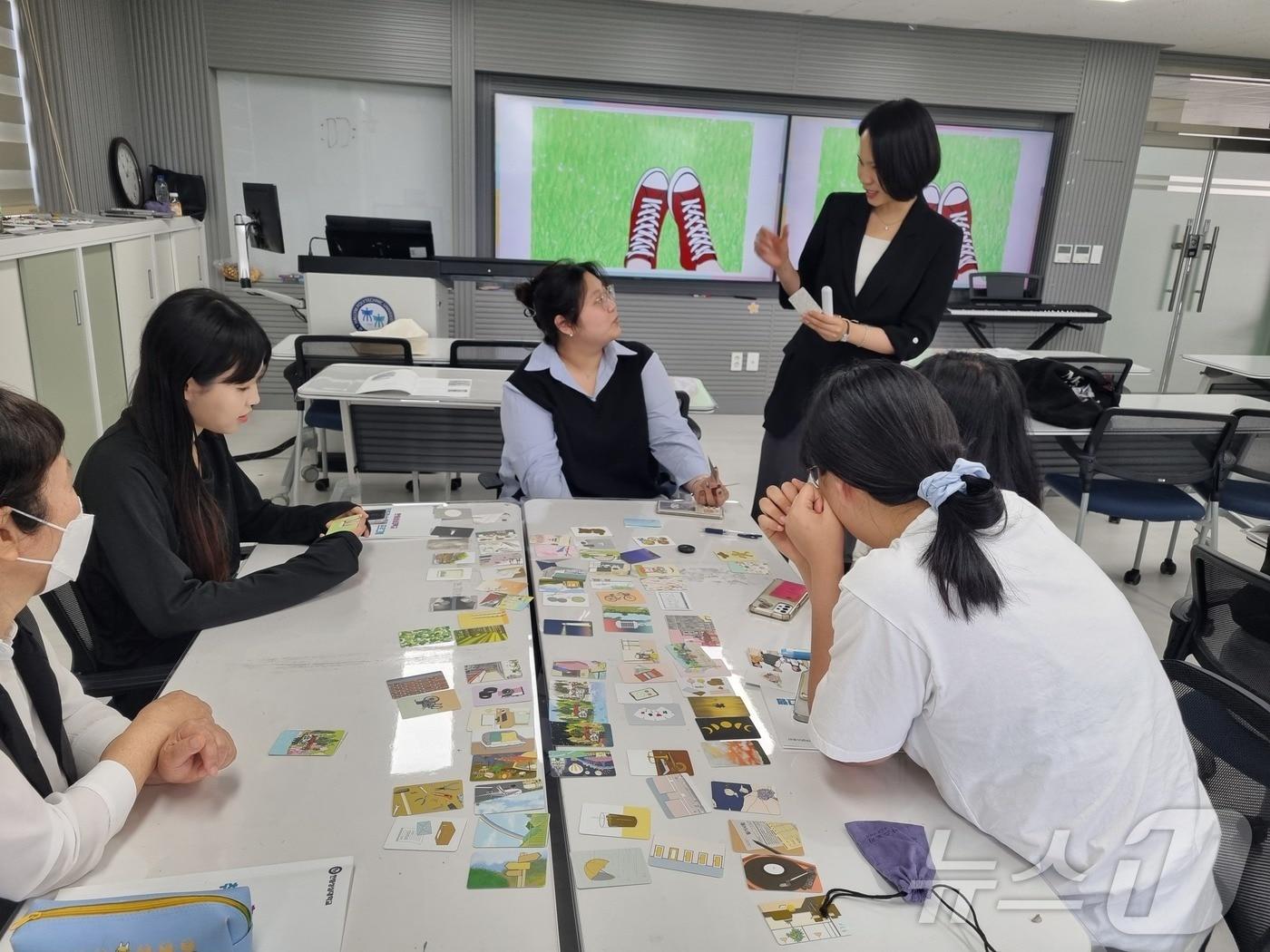 본문 이미지 - 취존감 높이기 프로그램.(한림성심대학교 제공)/뉴스1