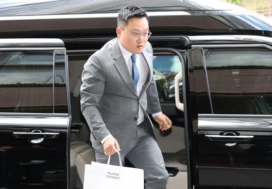 본문 이미지 - 조만호 무신사 대표가 지난해 서울 한 호텔에서 열린 빈 자이드 알 나하얀 아랍에미리트&#40;UAE&#41; 대통령과의 간담회에 참석하고 있다. &#40;공동취재&#41; 2024.5.28/뉴스1 ⓒ News1 김민지 기자