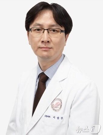 본문 이미지 - 이승순 한림대 춘천성심병원 감염내과 교수.(춘천성심병원 제공)/뉴스1