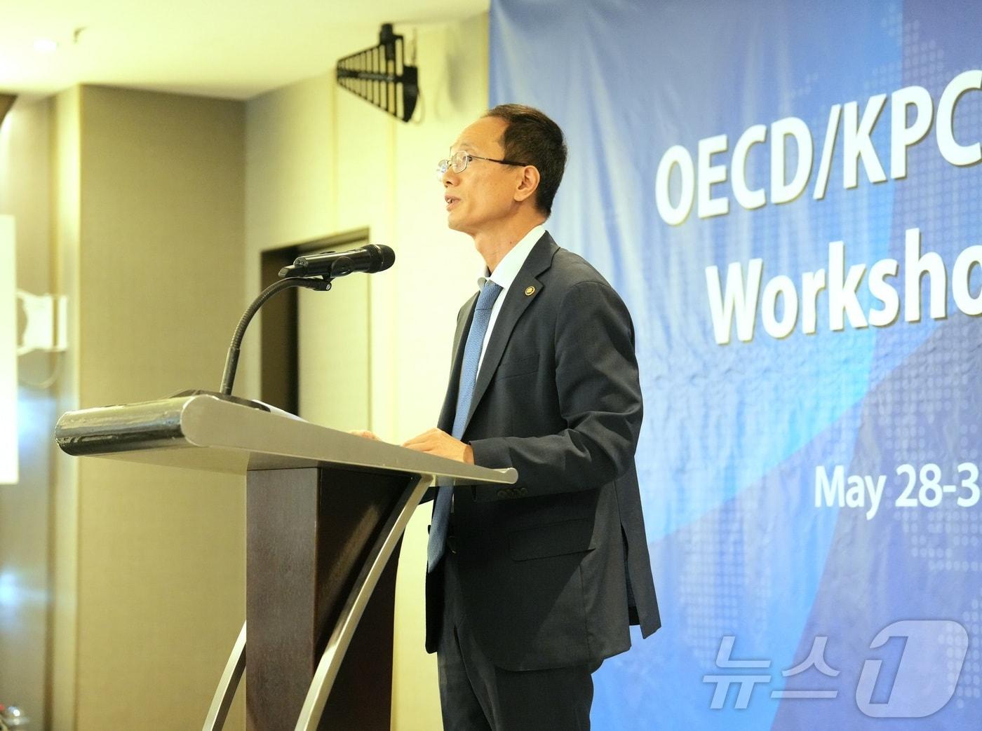 본문 이미지 - 28일 코트야드 서울 보타닉파크 호텔에서 개최된 'OECD 대한민국 정책센터 경쟁정책본부 설립 20주년 기념행사'에서 조홍선 공정거래위원회 부위원장이 발언하고 있다(공정위 제공). 2024.5.28/뉴스1