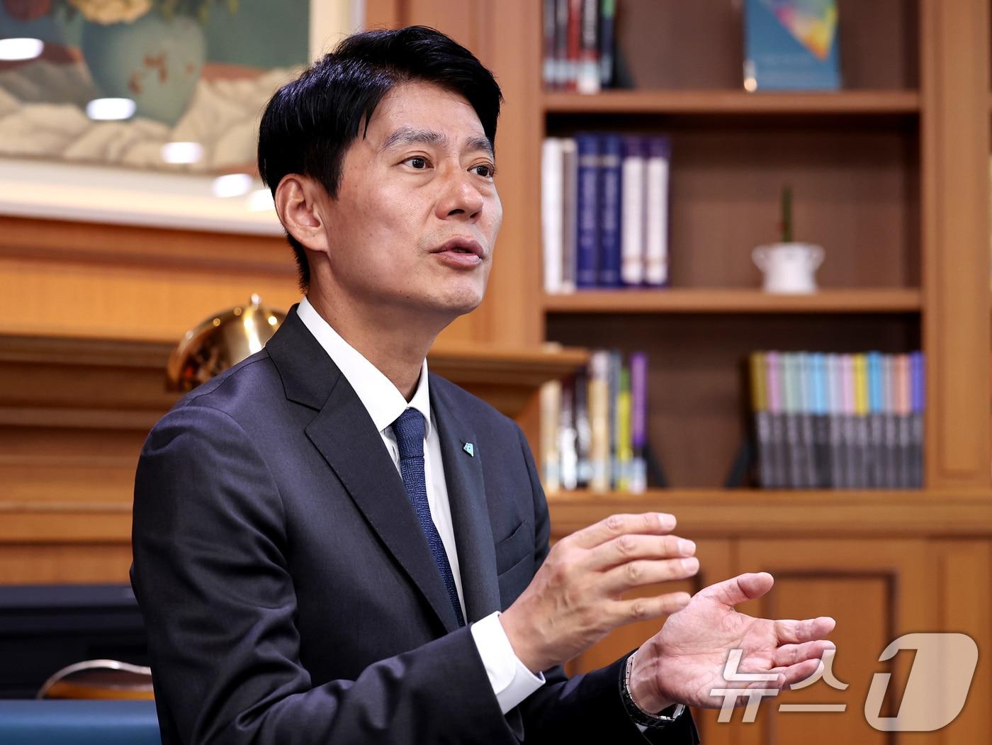 본문 이미지 - 한민수 더불어민주당 대변인이 29일 서울 여의도 국회의원회관에서 뉴스1과 인터뷰하고 있다. 2024.5.29/뉴스1 ⓒ News1 구윤성 기자