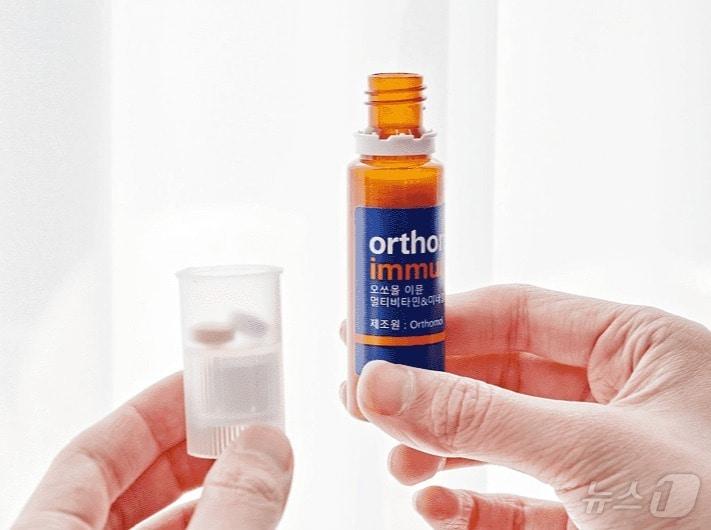 본문 이미지 - 동아제약이 출시한 이중제형 멀티 비타민제 '오쏘몰 이뮨'.(동아제약 제공)/뉴스1 ⓒ News1