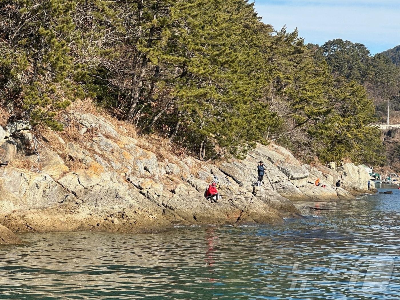 본문 이미지 - 경남 통영시 미륵도 연명해변 휴식구간.(한려해상국립공원동부사무소 제공)