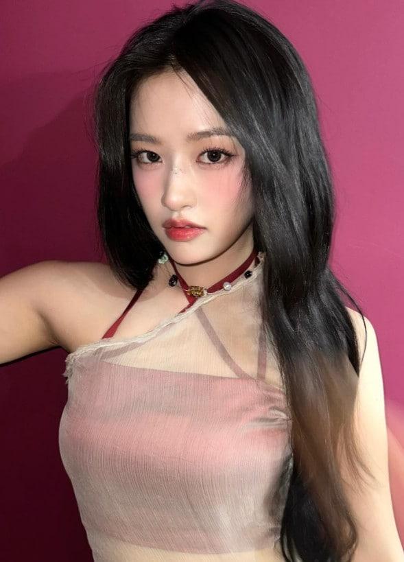 본문 이미지 - 안유진