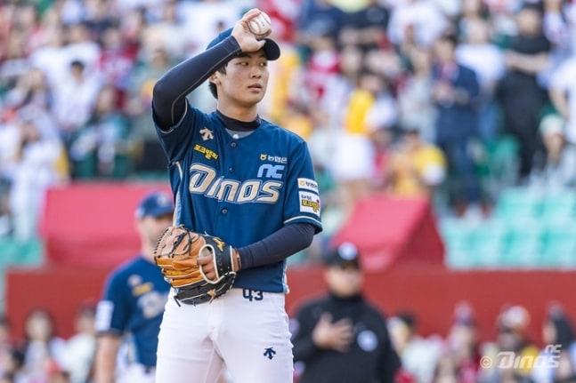 본문 이미지 -  4일 인천 SSG랜더스필드에서 열린 SSG 랜더스전에 선발 등판한 NC 신영우. (NC 구단 제공)