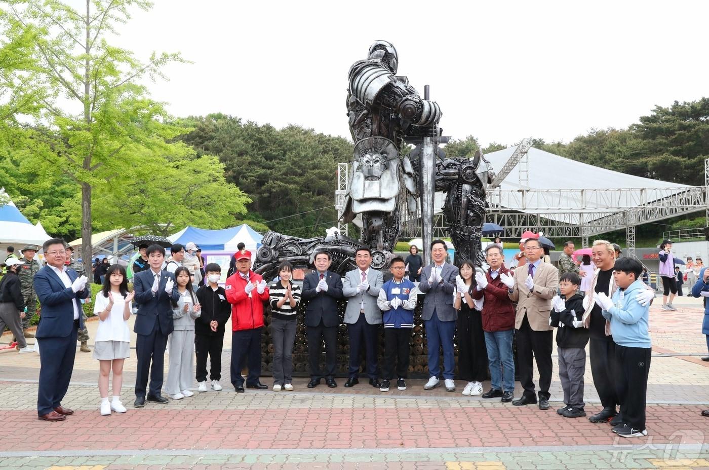 본문 이미지 - 5일 열린 제102회 어린이날 큰잔치 기념식. (울산시 제공)