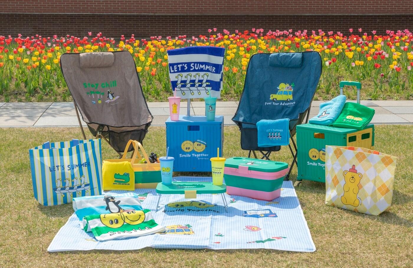 이마트는 5월 본격적인 캠핑 시즌에 맞춰 이마트 단독 콜라보 상품을 대거 선보이는 '캠프닉(캠핑+피크닉) 페스티벌'을 진행한다.(이마트제공)