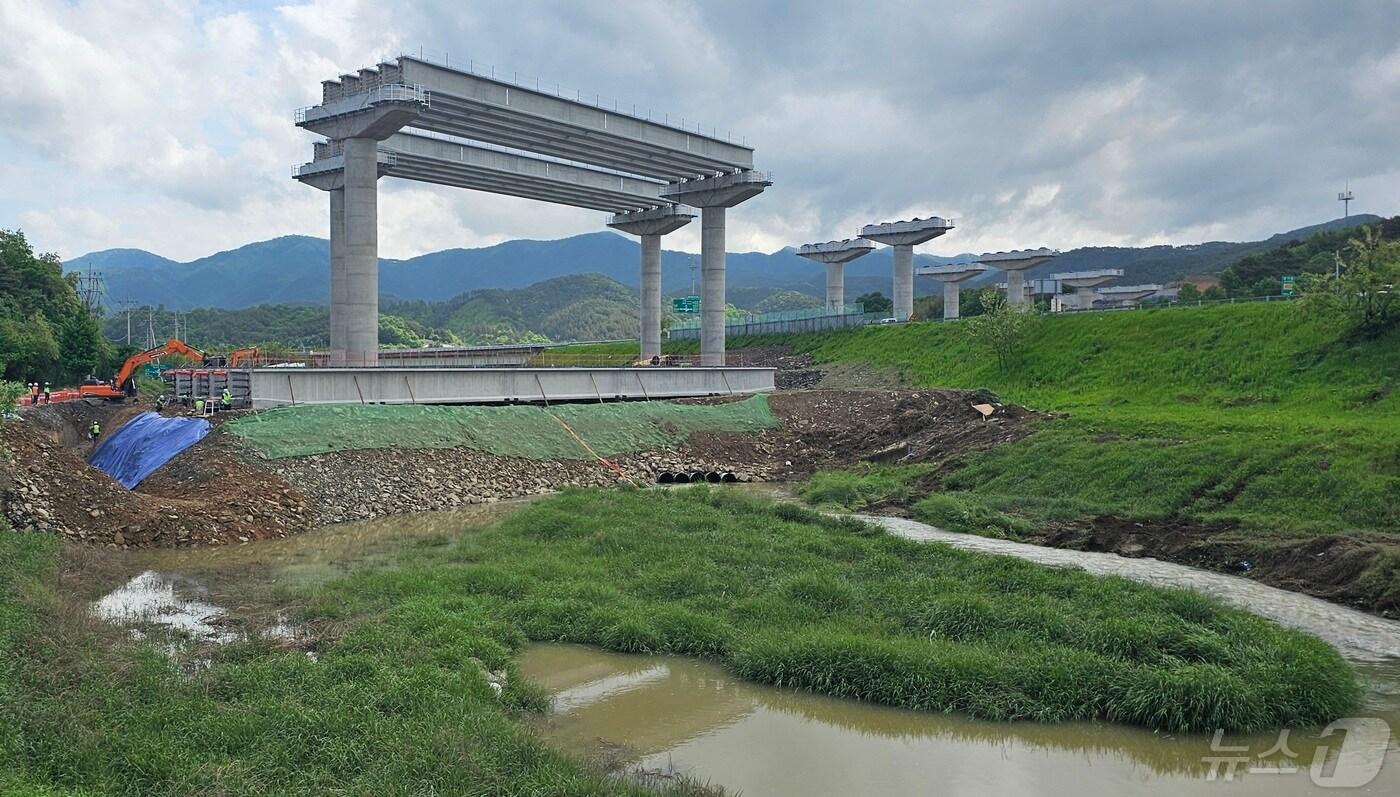 고속국도 제14호 함양울산선(합천-창녕) 건설공사 현장. 2024.5.8 뉴스1/한송학기자