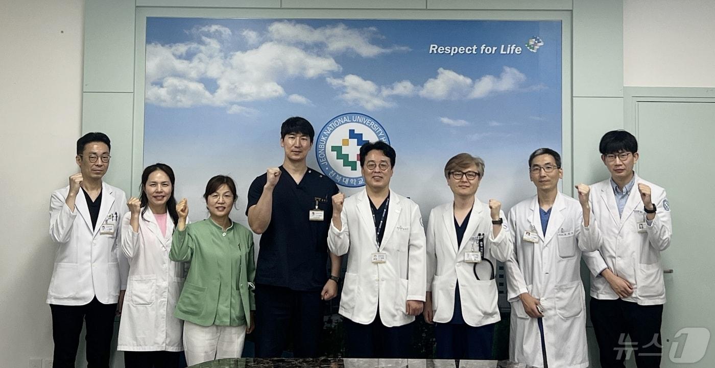 본문 이미지 - 전북대병원은 '아동보호위원회'가 보건복지부 장관 표창을 받았다고 9일 밝혔다.(전북대병원 제공)2024.5.9/뉴스1