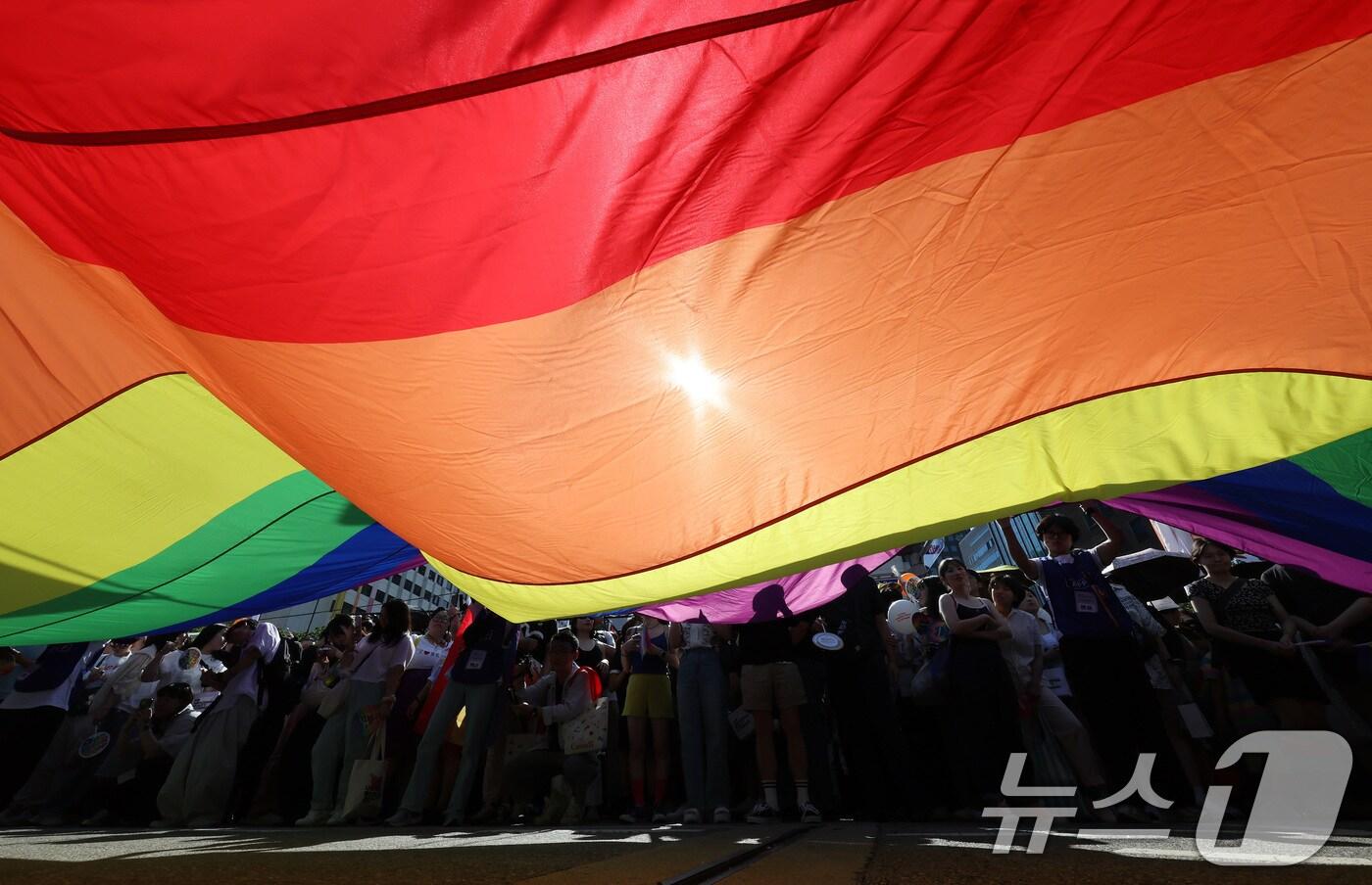 지난해 열린 &#39;2024 서울퀴어문화축제&#39; 사진. 2024.6.1/뉴스1 ⓒ News1 이동해 기자