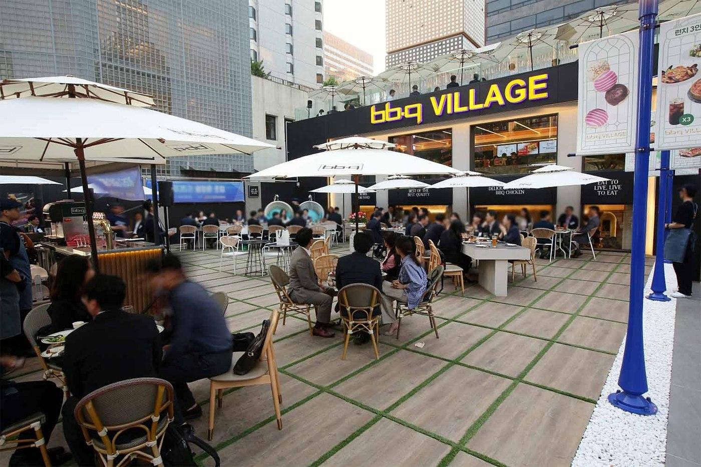 'BBQ 청계광장점' 전경.(제너시스BBQ 그룹 제공)