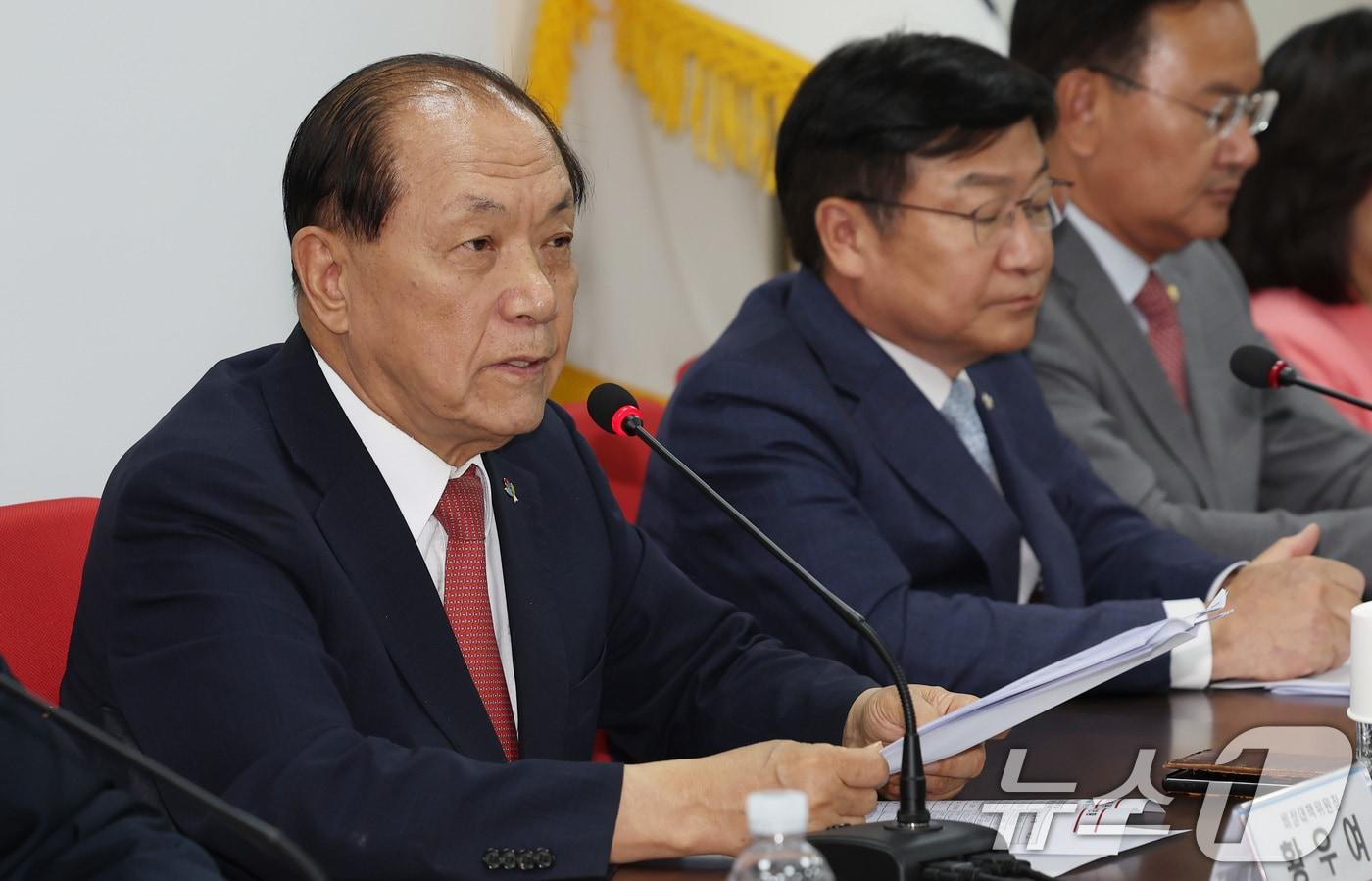 황우여 국민의힘 비상대책위원장이 서울 여의도 국민의힘 중앙당사에서 열린 비상대책위원회의에서 발언하고 있다. 2024.6.10/뉴스1 ⓒ News1 김민지 기자