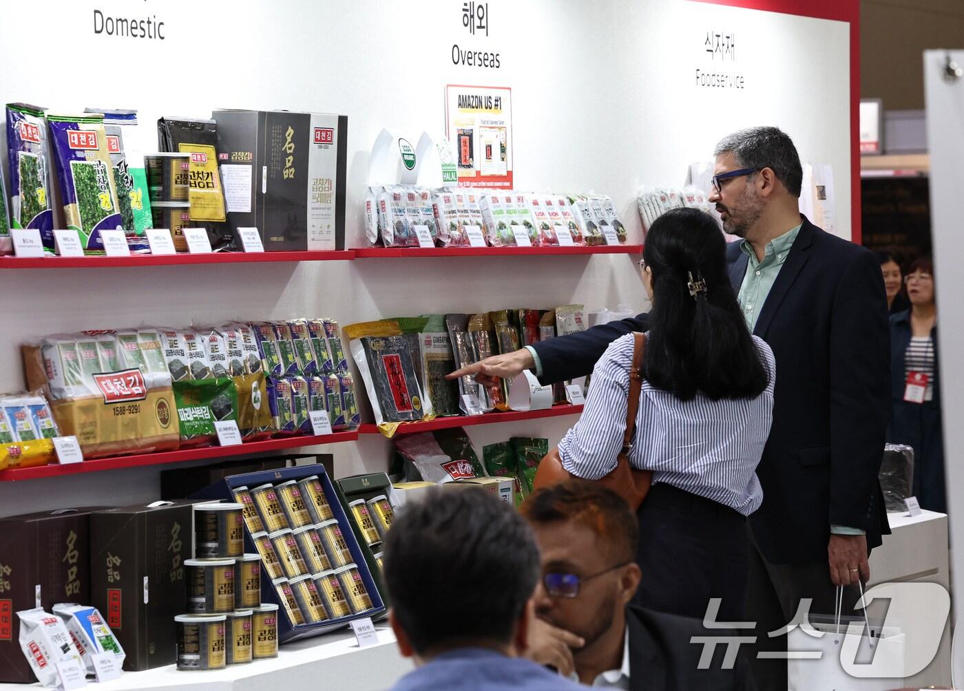 본문 이미지 - 24일 충북도와 고용노동부는 음성군·진천군·괴산군과 식품산업 근로 여건 개선을 추진한다고 밝혔다.(자료사진)/뉴스1 ⓒ News1 구윤성 기자