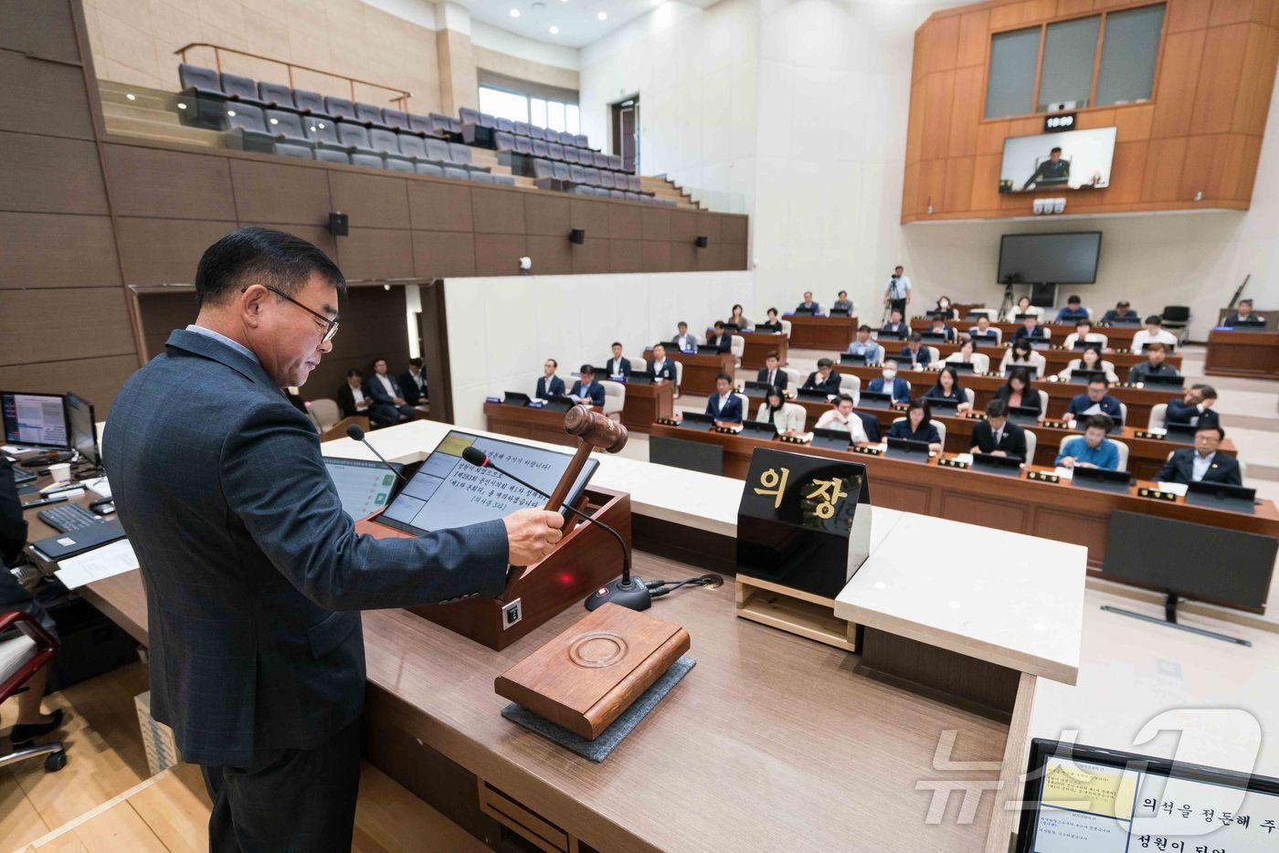 본문 이미지 - 13일 열린 용인시의회 제283회 제1차 정례회 제1차 본회의 모습.(용인시의회 제공)