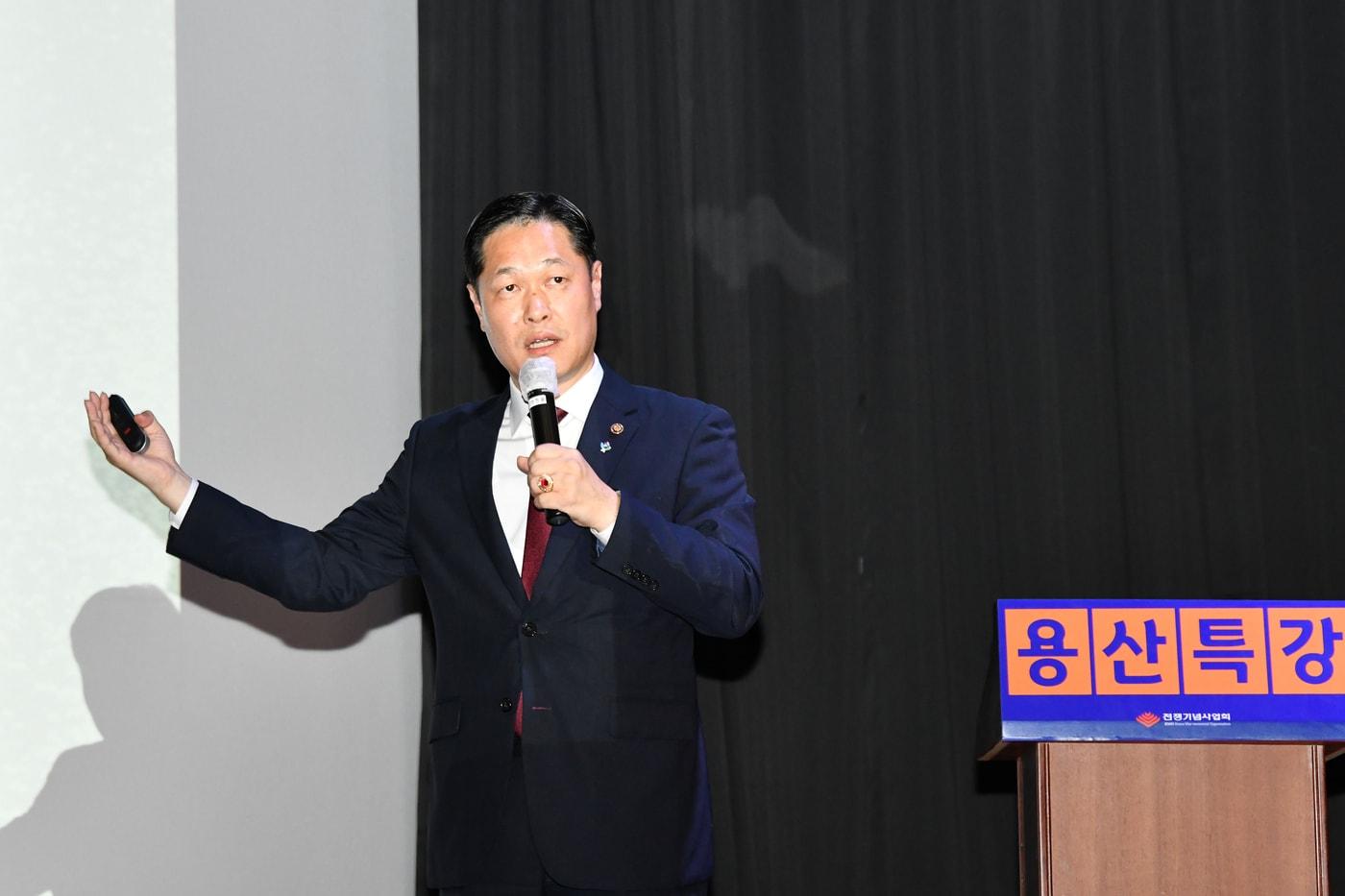 본문 이미지 - 이희완 국가보훈부 차관.(전쟁기념사업회 제공)