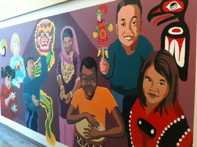 본문 이미지 - 캐나다 사회를 정의하는 공동체와 다문화주의를 상징하는 그림. 2024.06.17/&lt;출처: 캐나다 백과사전&gt;