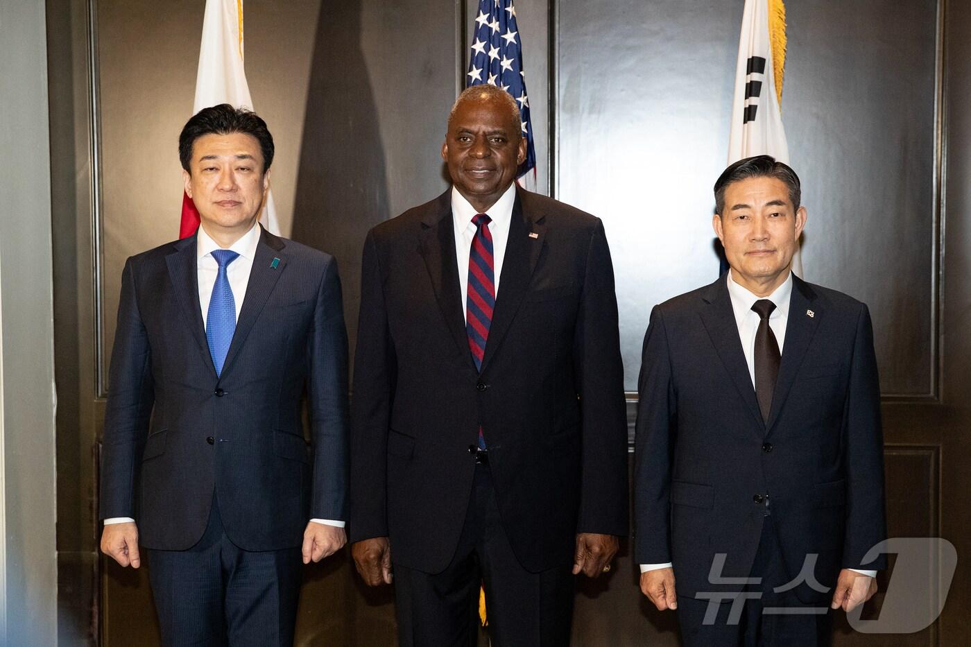 신원식 국방부 장관(왼쪽부터)과 로이드 오스틴 미 국방장관, 기하라 미노루 일본 방위상. 2024.6.2/뉴스1 ⓒ News1 이승배 기자