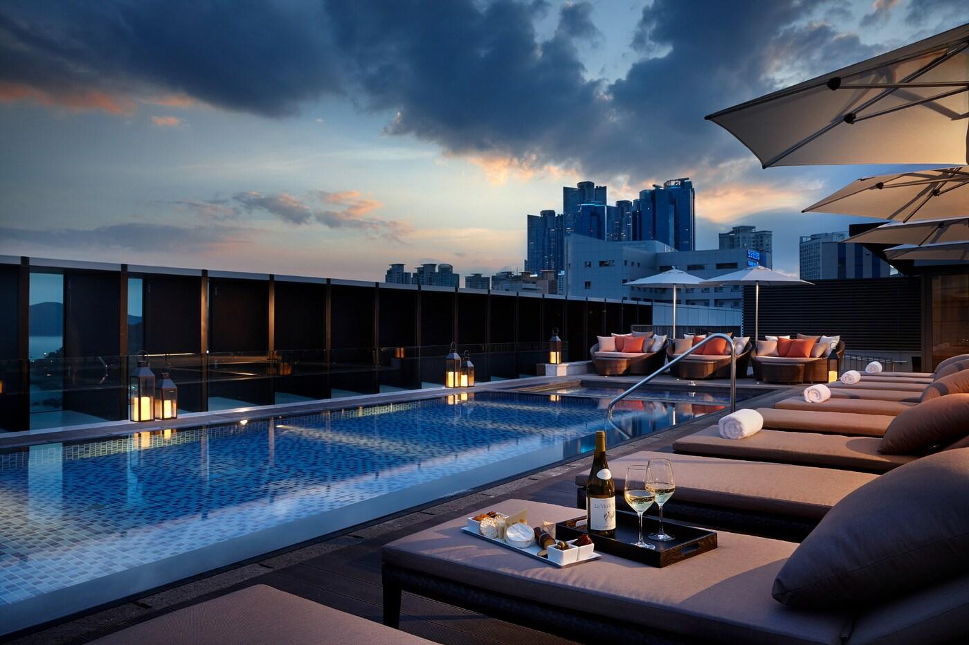 신라스테이 해운대 루프톱 야외 수영장(호텔신라 제공)